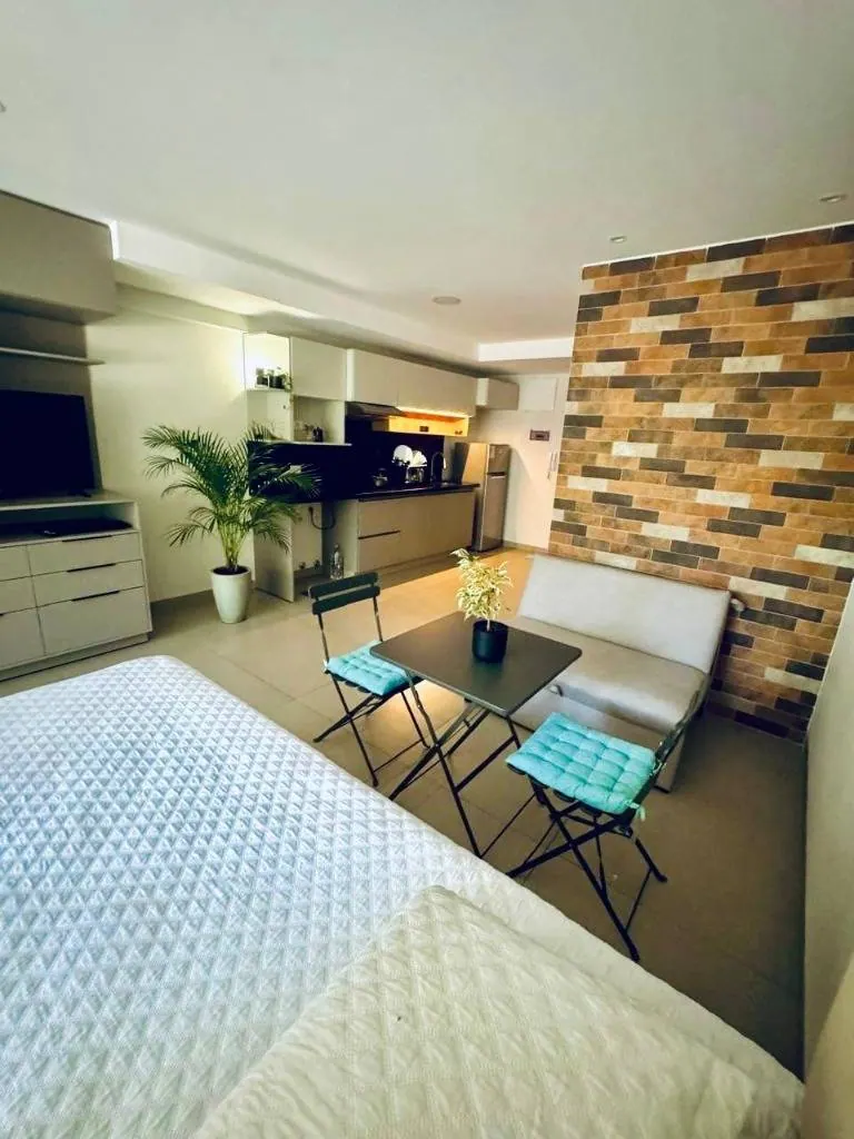 Furnished studio for sale in the SOLO building, Equipetrol