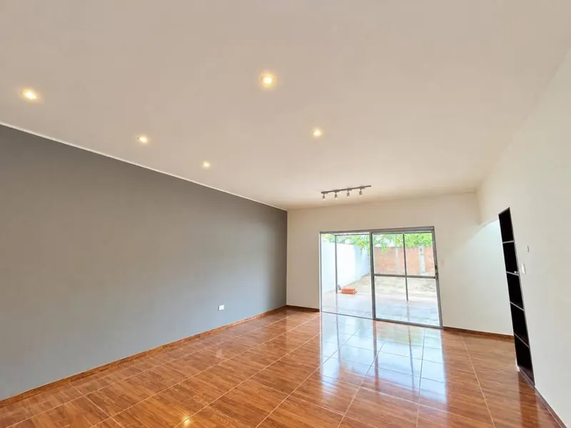 Casa de una planta de 3 dormitorios en venta en Norte Verde, Warnes: foto 2 de 8