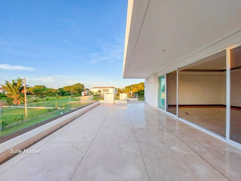 Casa amoblada con piscina en venta en Colinas del Urubó, Sector 2: foto 7 de 17