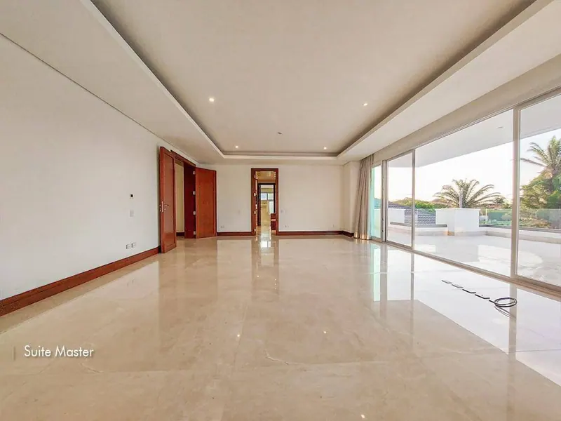 Casa amoblada con piscina en venta en Colinas del Urubó, Sector 2: foto 9 de 17