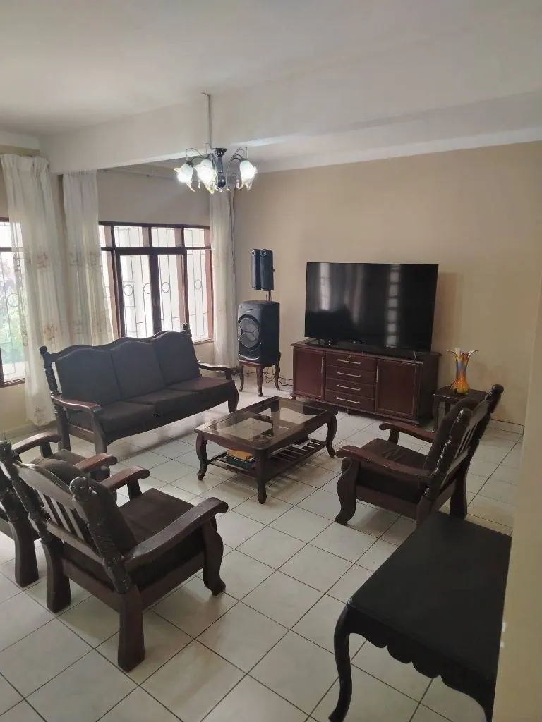 5-bedroom house for sale in Hamacas neighborhood, North Zone: foto 8 de 21