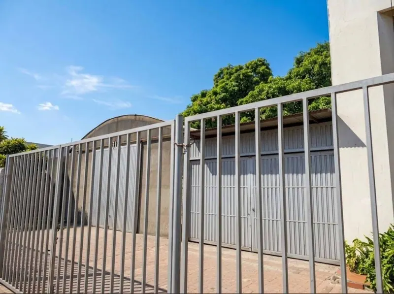 Terreno de uso mixto de 2.391,28 m² en venta sobre el 6to anillo: foto 5 de 9