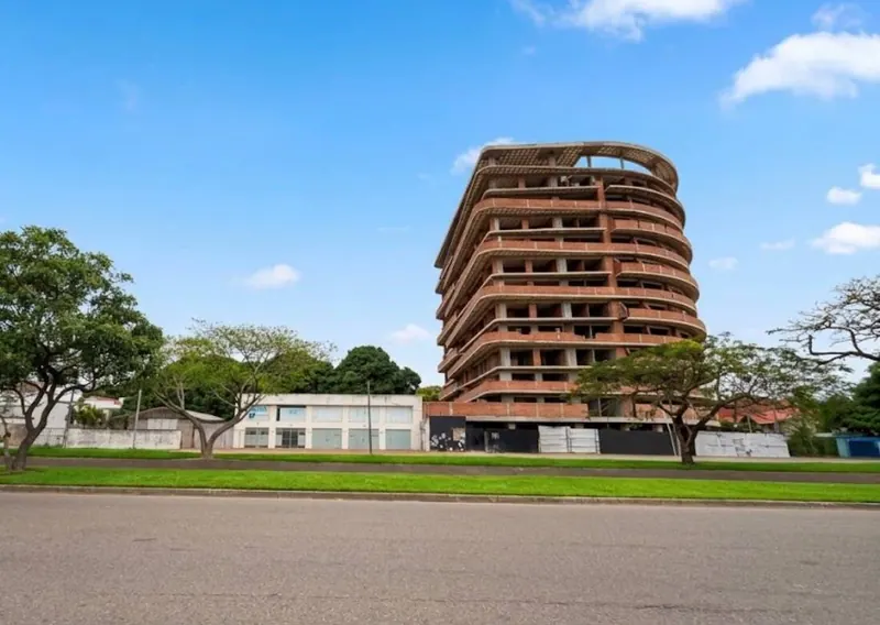 Terreno de uso mixto de 2.391,28 m² en venta sobre el 6to anillo: foto 7 de 9