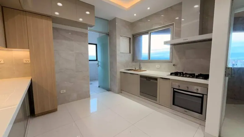 Departamento de 3 dormitorios en venta en el condominio La Casona: foto 1 de 12