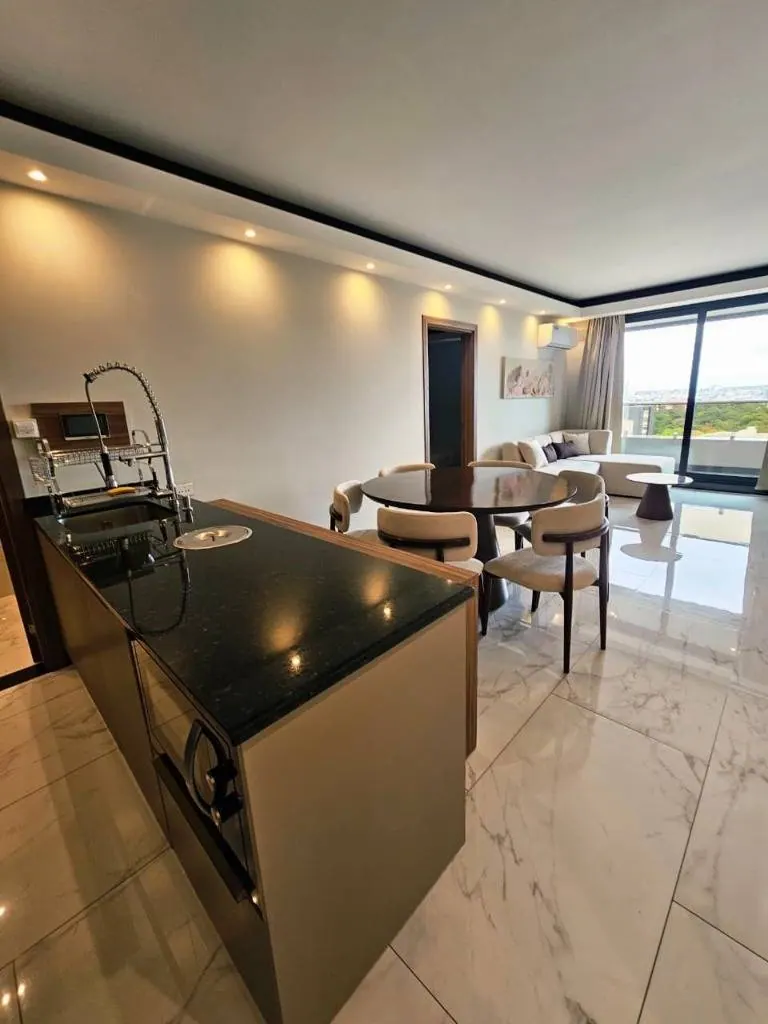 Departamento amoblado de 2 suites en alquiler en Sky Eclipse: foto 2 de 10