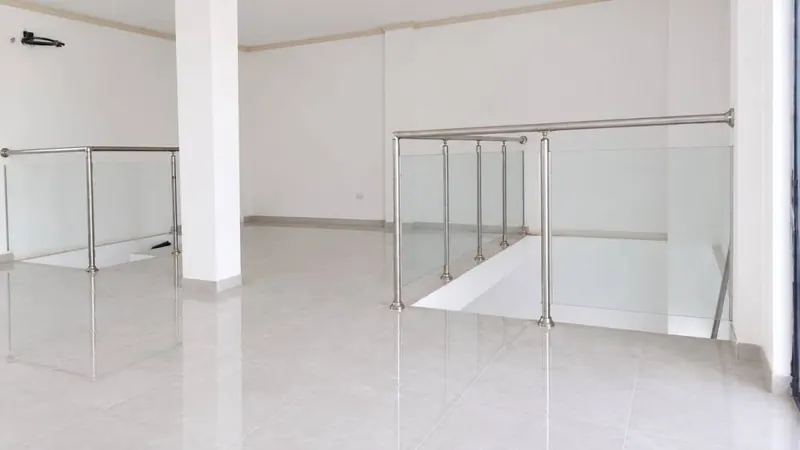 Brand-new commercial space for rent on Av. Virgen de Cotoca: foto 6 de 7