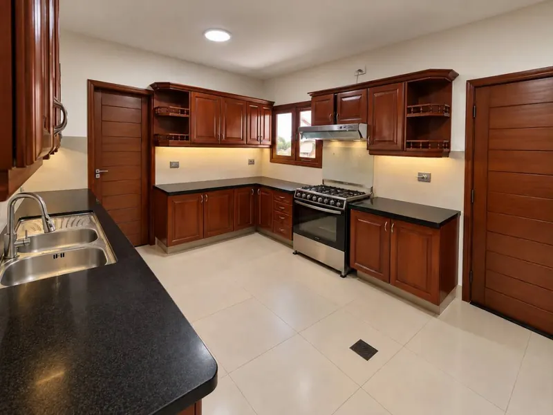 4-bedroom corner house for rent in Equipetrol: foto 2 de 7
