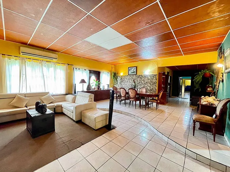 Casa quinta de 4 dormitorios en venta en Warnes, Comunidad Motacú: foto 7 de 20