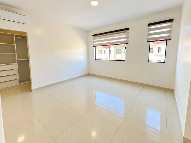Casa en alquiler en el condominio Colonial Norte II, Zona Norte: foto 12 de 19