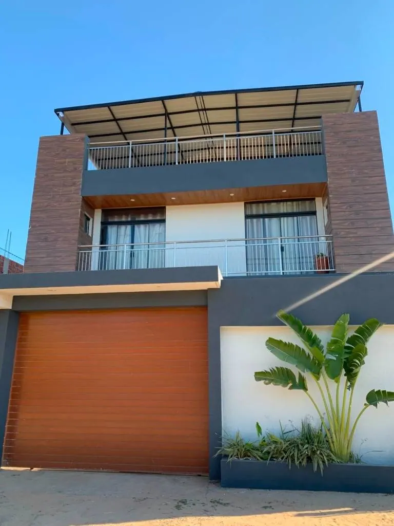 Casa amoblada en alquiler en la Doble Vía La Guardia, 6to anillo