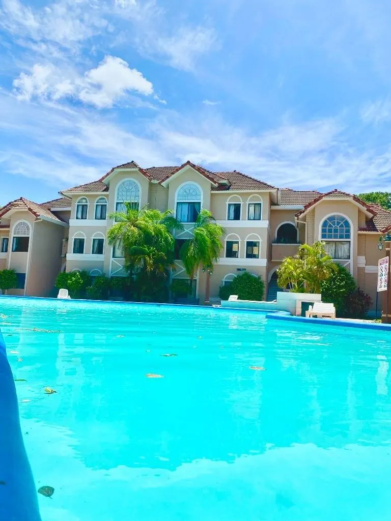 Departamento de 3 dormitorios en venta en el condominio Atlántica