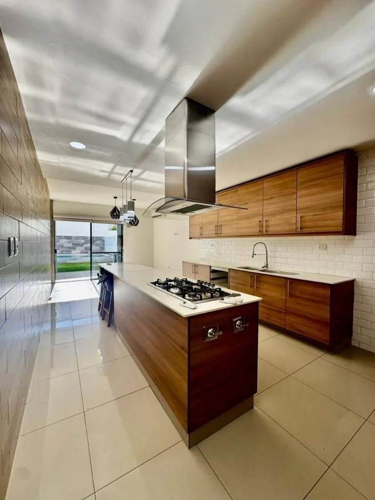 Casa de 4 suites en venta en el condominio La Colina, Zona Norte: foto 3 de 10