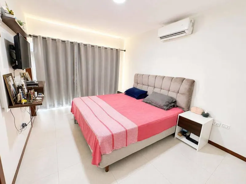 Casa de dos plantas con 3 dormitorios en suite en venta, Zona Norte: foto 3 de 6