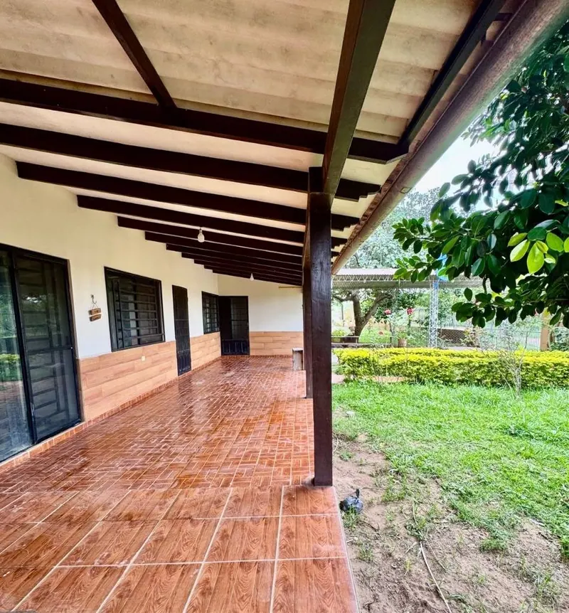 Corner house for sale in Warnes, Valle Sánchez development, 448 m²: foto 5 de 11