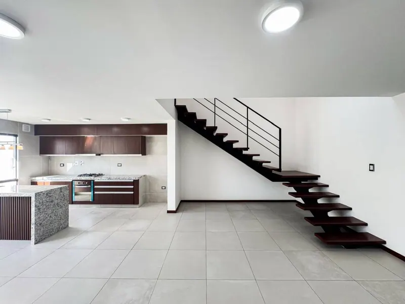 Casa a estrenar de 3 dormitorios en venta en la Zona Oeste: foto 2 de 7