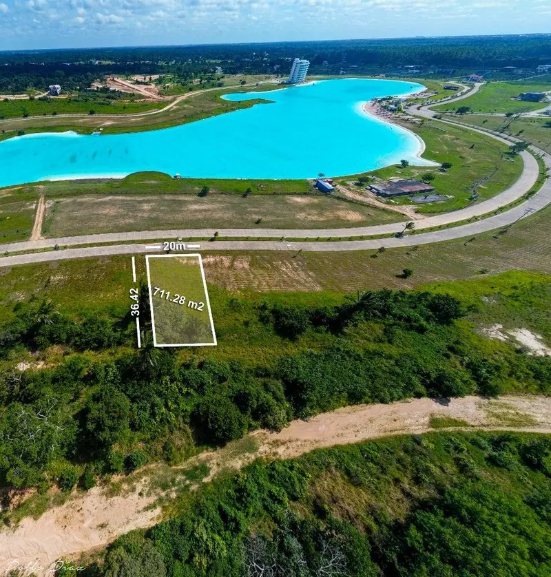 711.28 m² lot for sale in Playa Turquesa, Urubó: foto 4 de 10
