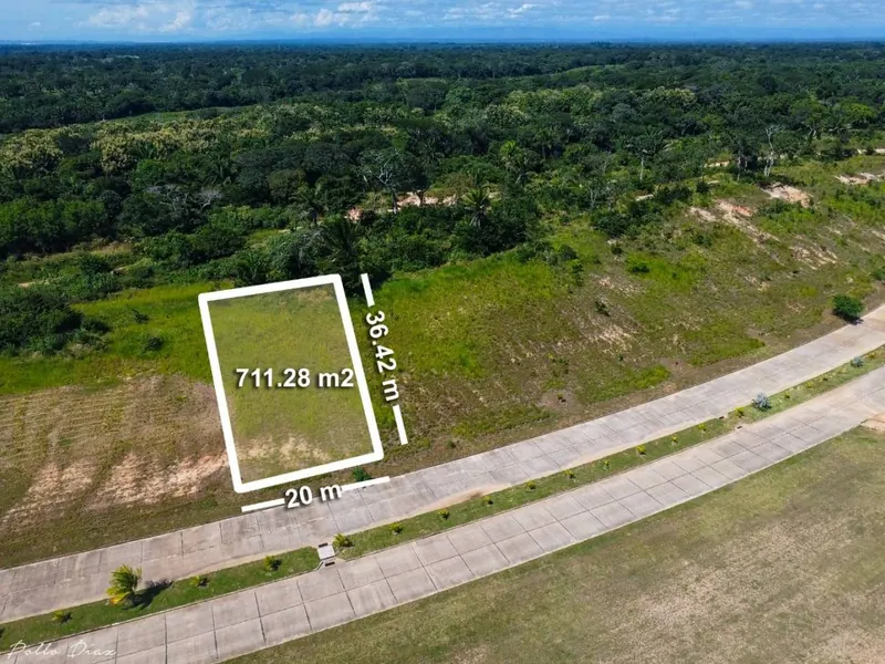 711.28 m² lot for sale in Playa Turquesa, Urubó: foto 7 de 10