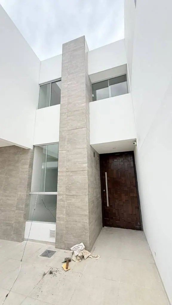 4-bedroom house for rent in the North Zone, Radial 27: foto 2 de 13