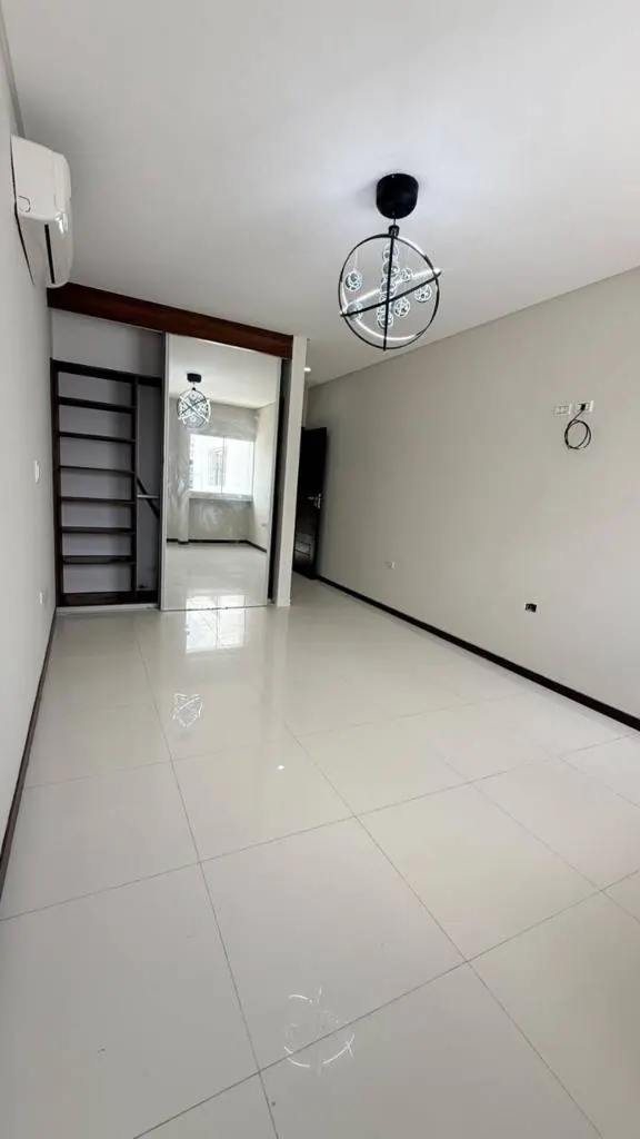 4-bedroom house for rent in the North Zone, Radial 27: foto 4 de 13