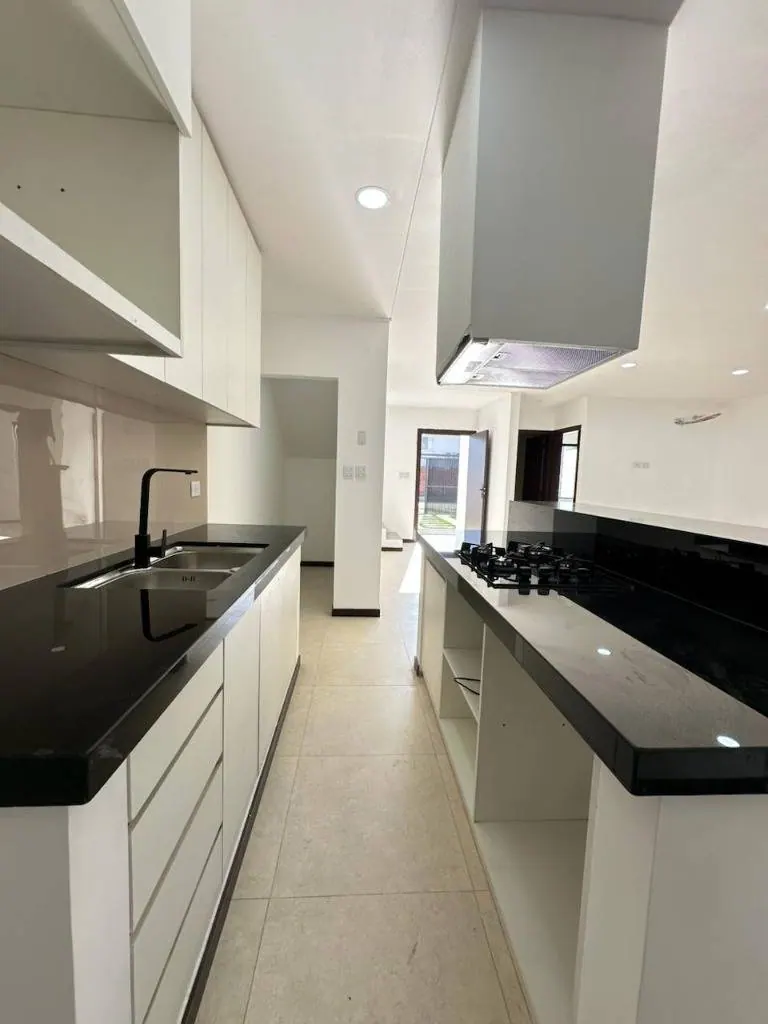 3-bedroom house with en-suite bedrooms for sale in the Los Sauces: foto 4 de 16