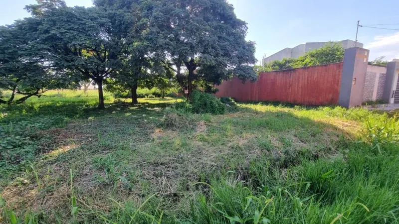 Terreno de 360 m² en venta en la urbanización La Esperanza II, Montero