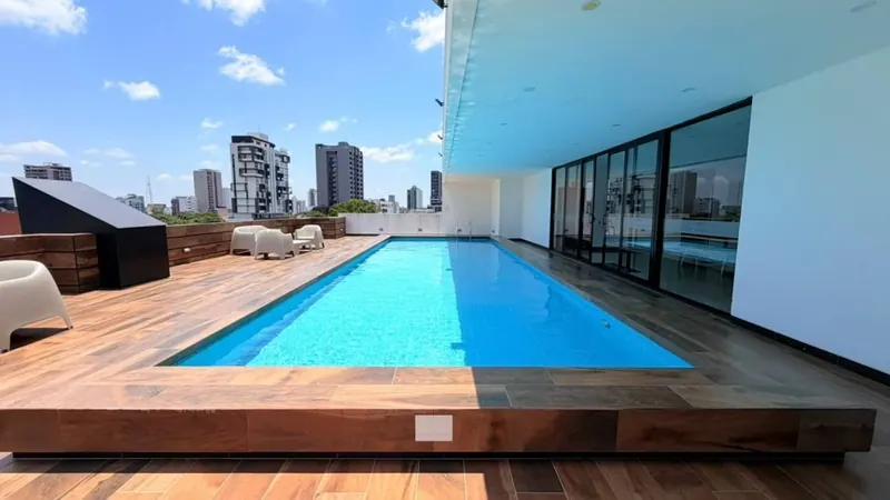 Departamento de 2 dormitorios en venta en Sky Phoenix, Equipetrol: foto 4 de 11