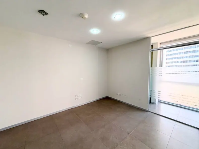 Oficina de 83,38 m² en venta en la Zona Norte: foto 7 de 12