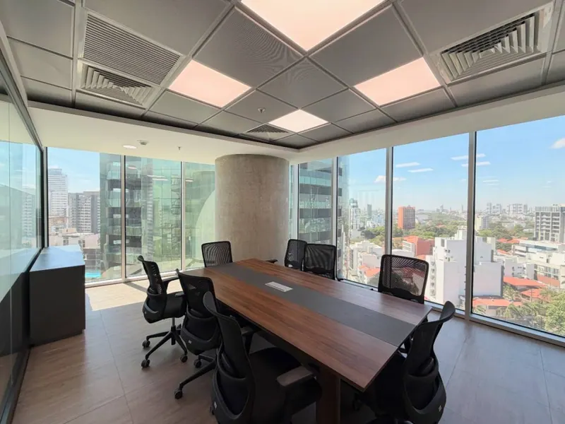 163 m² office for sale in Green Tower, Equipetrol