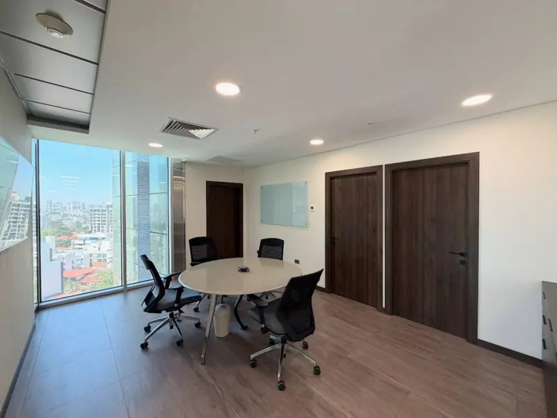 163 m² office for sale in Green Tower, Equipetrol: foto 4 de 12