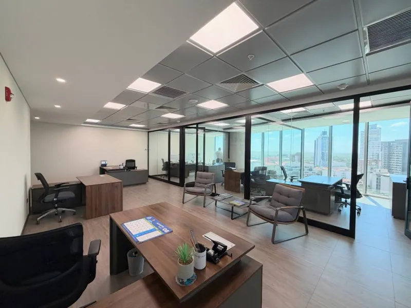163 m² office for sale in Green Tower, Equipetrol: foto 5 de 12