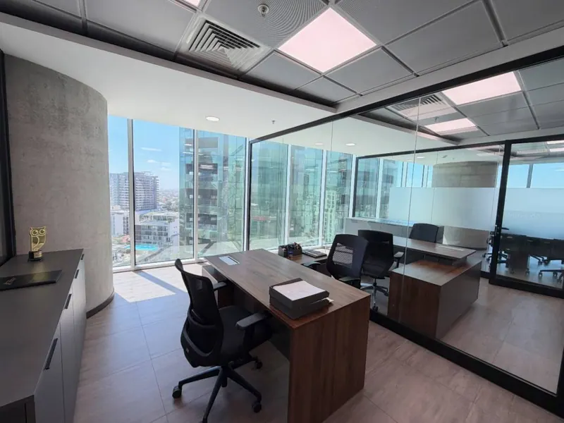 163 m² office for sale in Green Tower, Equipetrol: foto 6 de 12