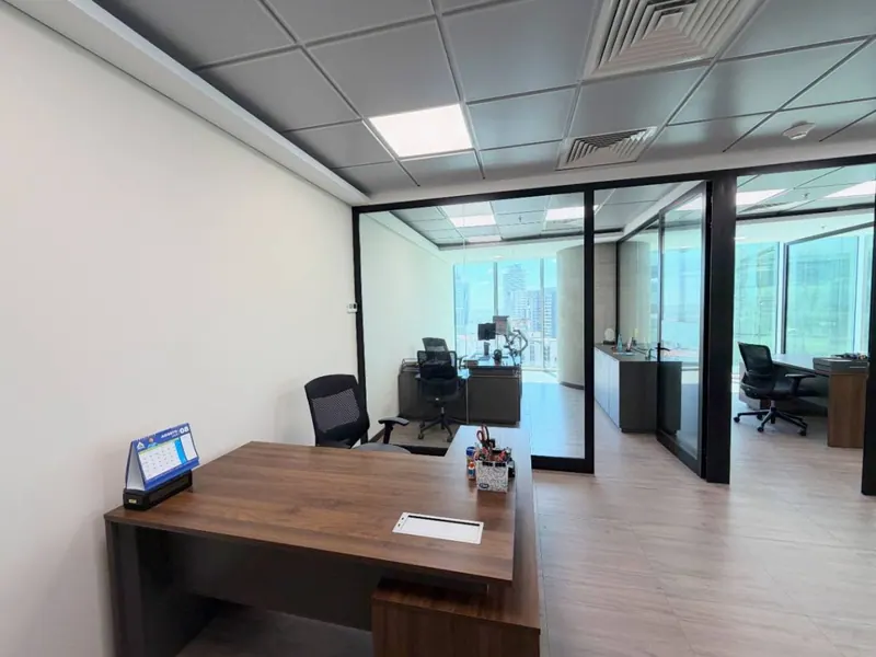 163 m² office for sale in Green Tower, Equipetrol: foto 9 de 12