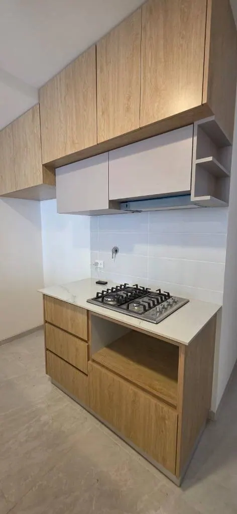 Departamento de 2 dormitorios en alquiler en Equipetrol con piscina: foto 4 de 9