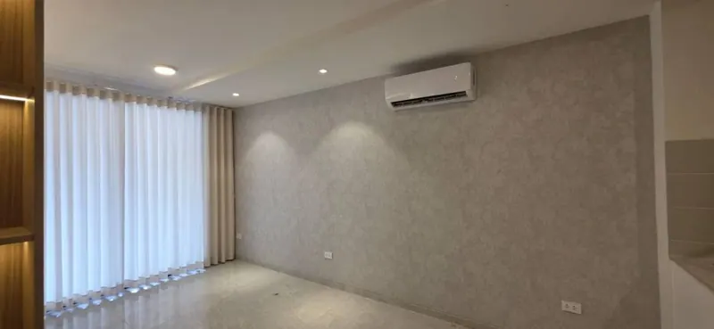 Departamento de 2 dormitorios en alquiler en Equipetrol con piscina: foto 7 de 9
