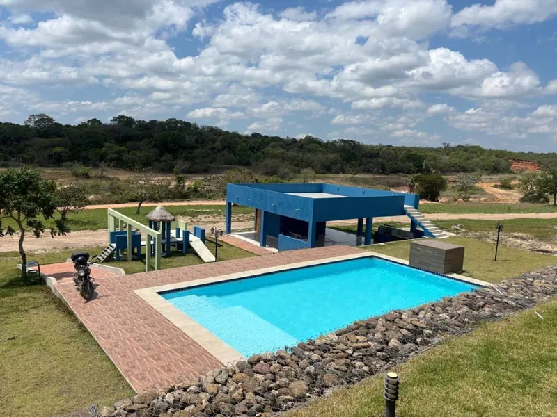 Terreno de 325 m² en venta en Los Lagos del Urubó: foto 11 de 19