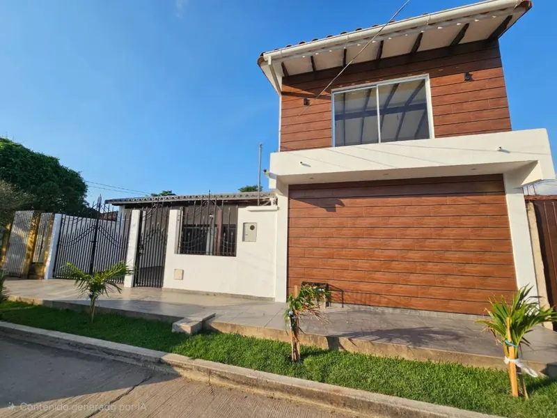 Casa con departamento independiente en venta en urbanización Patujú: foto 3 de 27