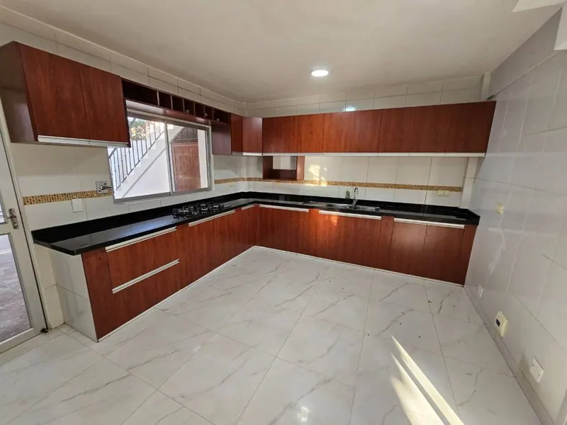 Casa con departamento independiente en venta en urbanización Patujú: foto 23 de 27