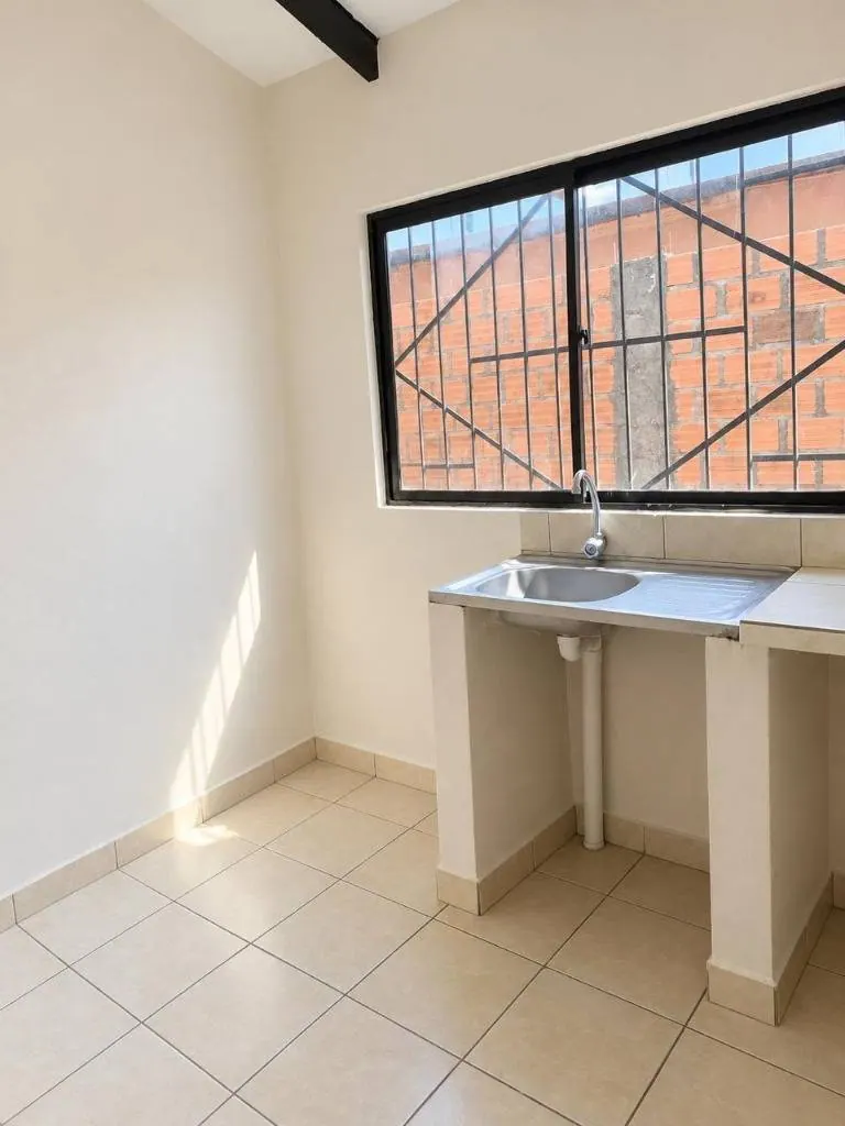 2-bedroom house with shop for anticrético in Akualand, Warnes: foto 11 de 14