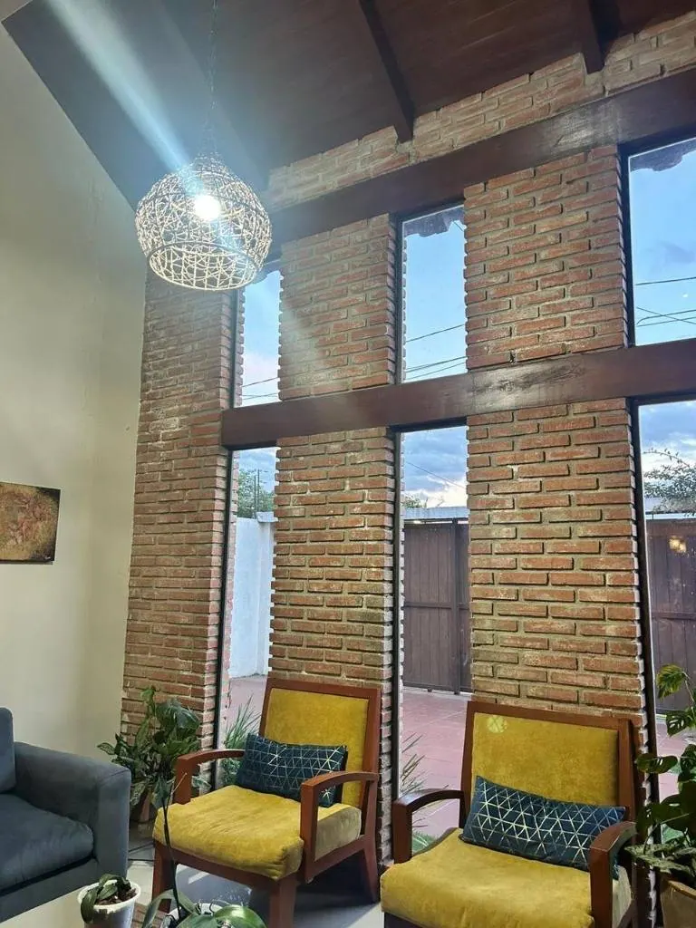 Casa de 4 dormitorios en venta en El Mirador de Akualand, Warnes: foto 2 de 6