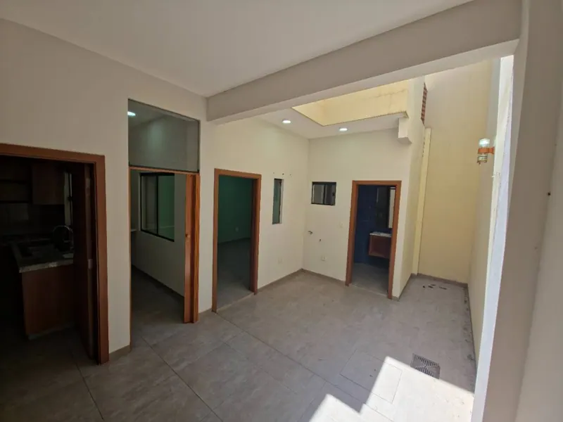 4-bedroom house for sale in the East Zone, near Av. Guapay