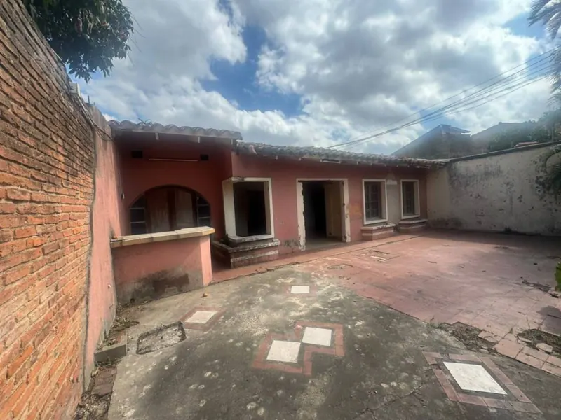 Terreno de 485 m² en venta en la Zona Este, Av. Virgen de Cotoca: foto 2 de 11