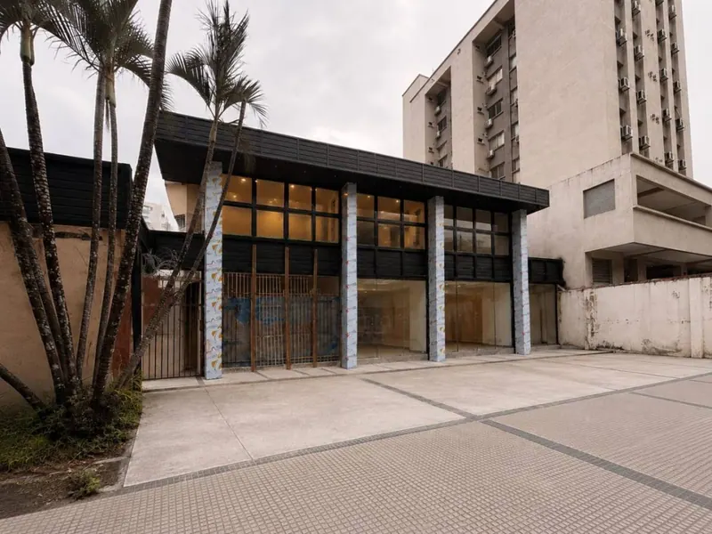 Independent 142 m² office for rent on Av. Irala: foto 3 de 3