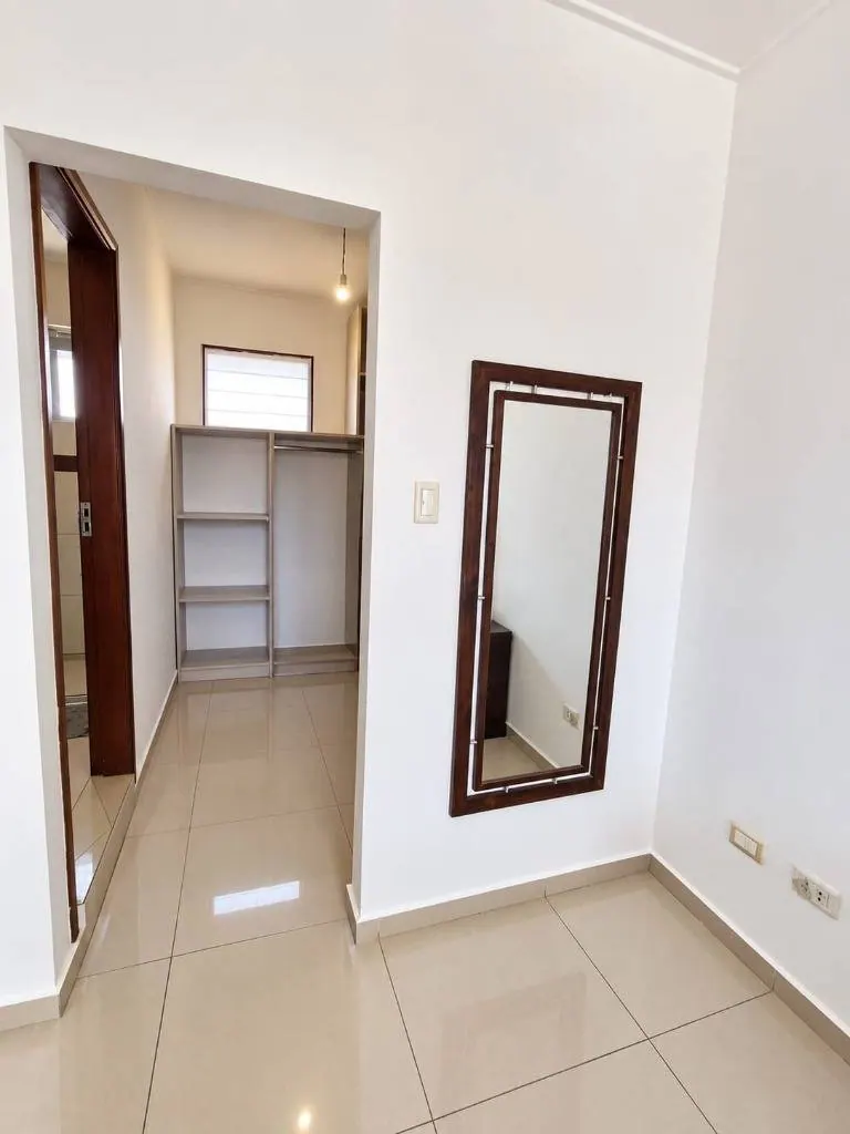 3-bedroom apartment for sale in the El Trompillo gated community: foto 3 de 4