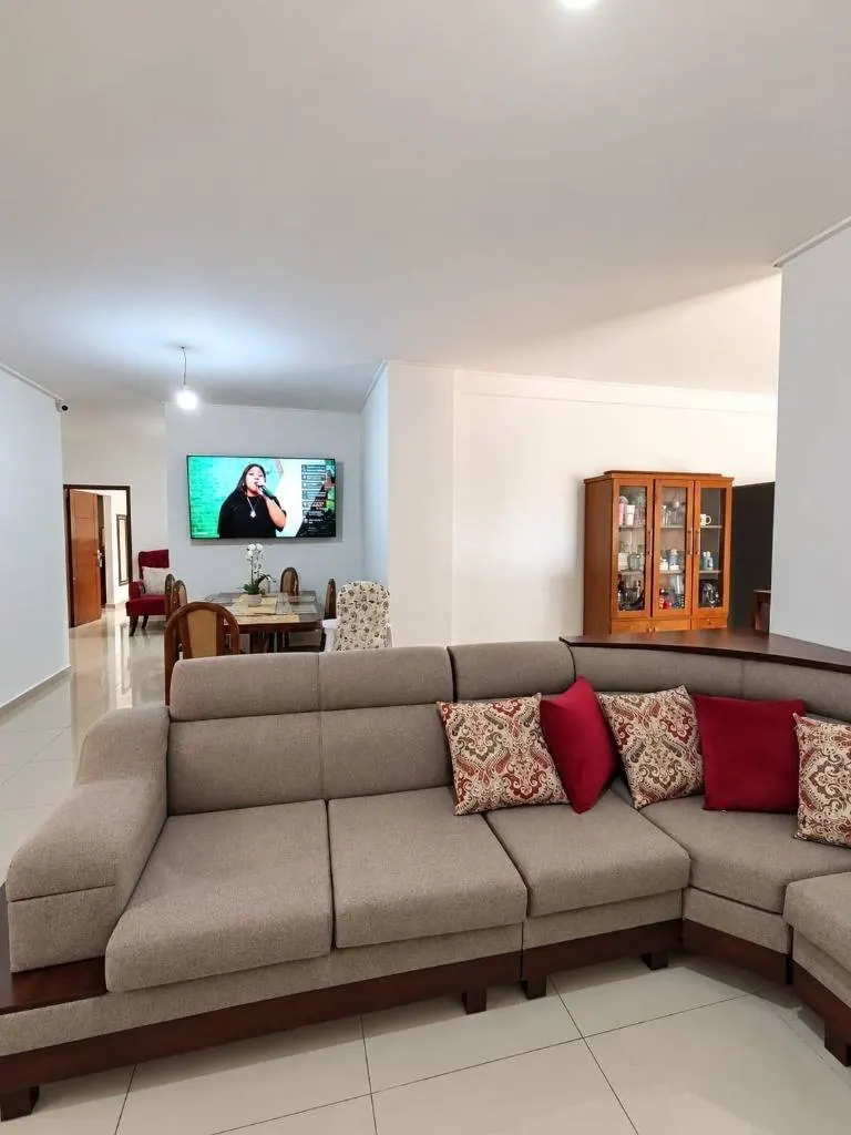 3-bedroom apartment for sale in the El Trompillo gated community: foto 4 de 4