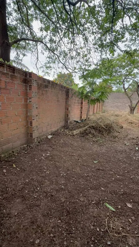 Terreno de 300 m² en venta en la urbanización Bicentenario: foto 2 de 3